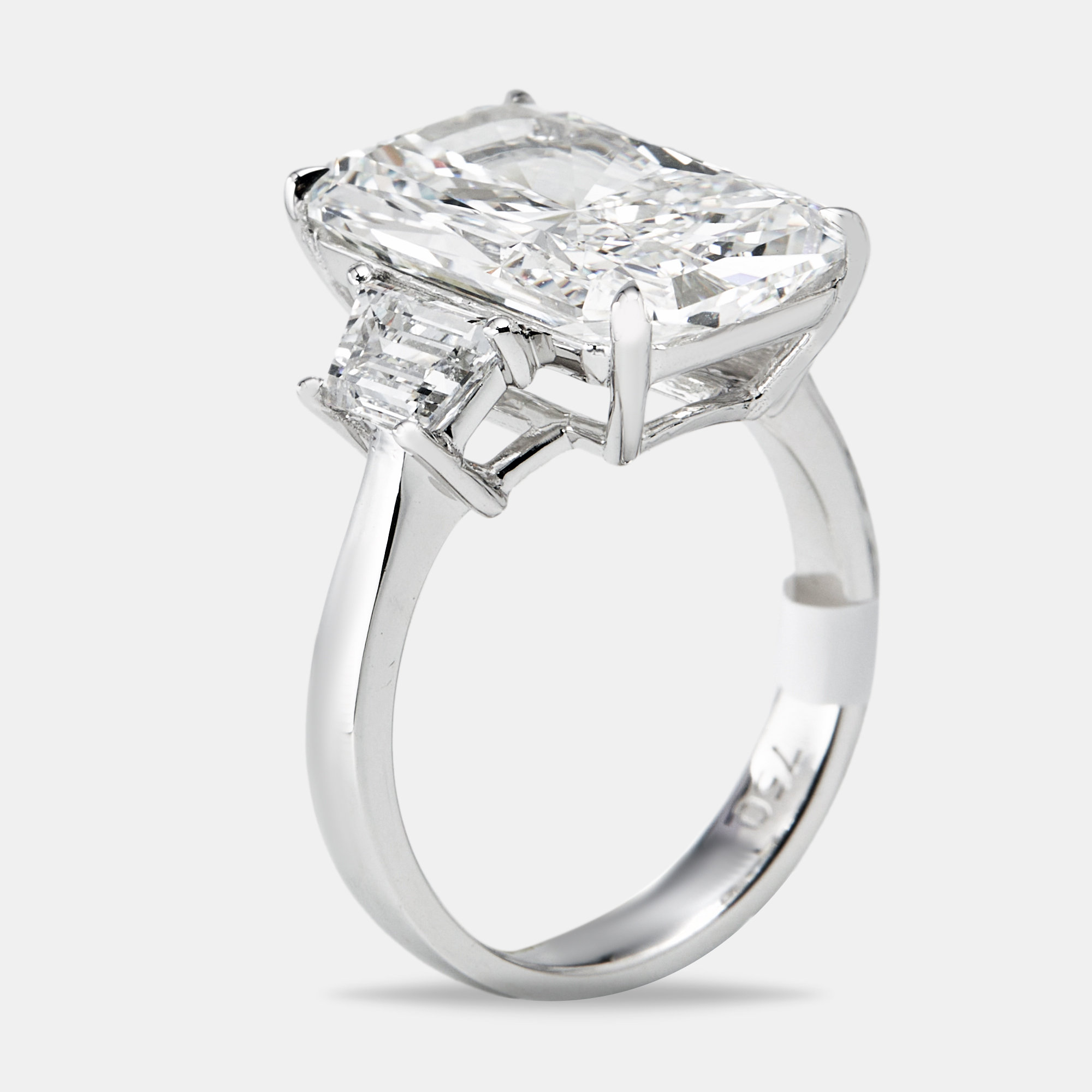 8 cts Radiant and Trapezoid Lab Grown Diamonds 18k White Gold Ring Size 54, Rings - Luxury Closet