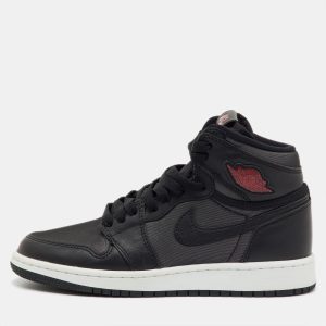 Air Jordans Black Leather and Fabric Jordan 1 Retro High OG GS Sneakers Size 36.5, Shoes - Luxury Closet