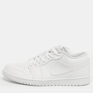 Air Jordans Jordan 1 Triple White Size 45 White Tumbled Leather Low Top Sneakers, Shoes - Luxury Closet