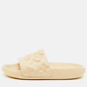 Louis Vuitton Waterfront Size 41 Cream Monogram Rubber Pool Slide Sandals, Sandals - Luxury Closet