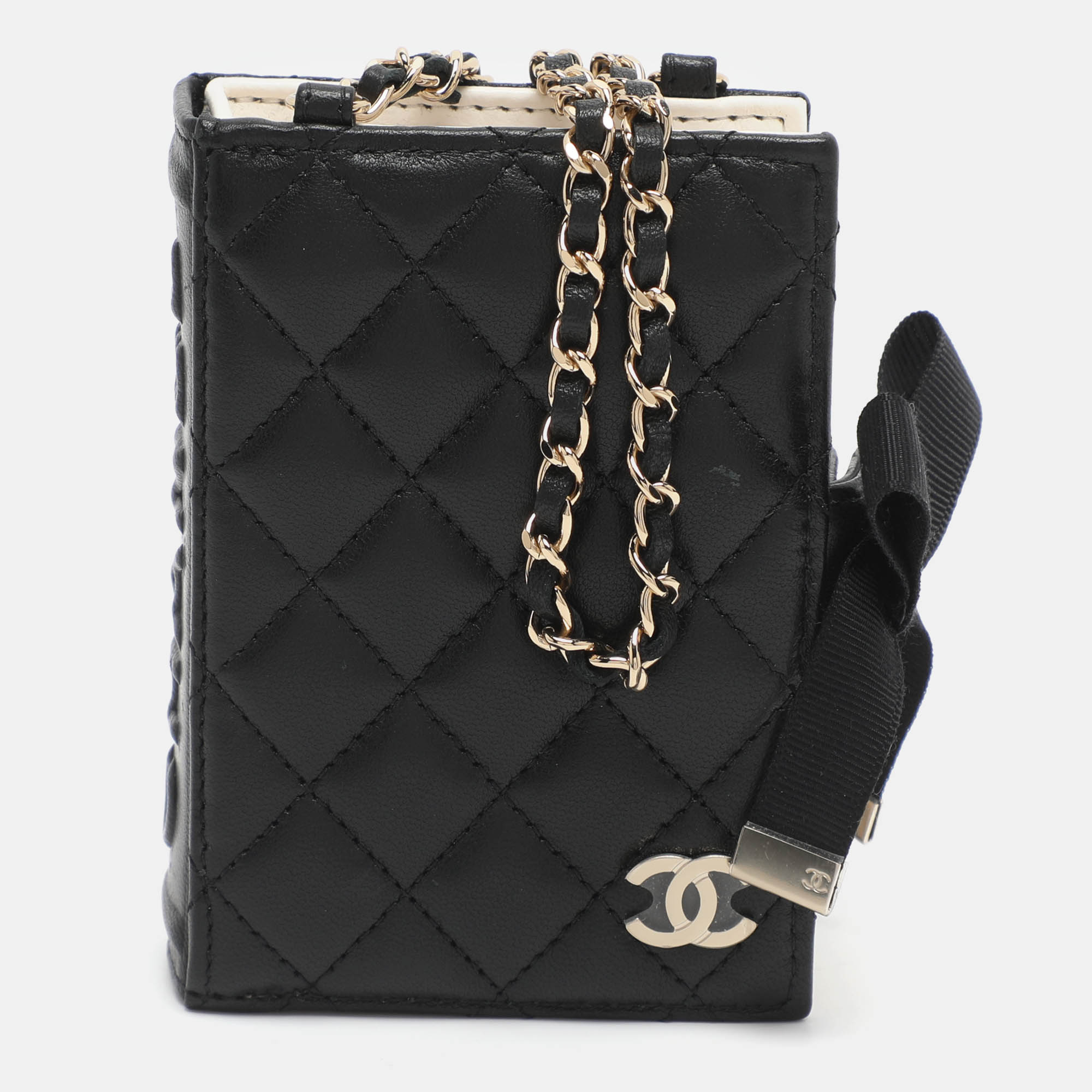 Chanel Paris-Le19m Black Quilted Leather Card Case, Wallets & Money Clips - Luxury Closet
