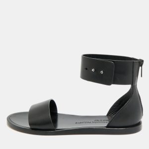 Common Projects Track Classic Size 37 Black Leather Ankle Strap Flat Sandals, Sandals - Luxury Closet