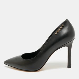 Louis Vuitton Urban Twist Size 38.5 Black Leather Pumps, Pumps - Luxury Closet