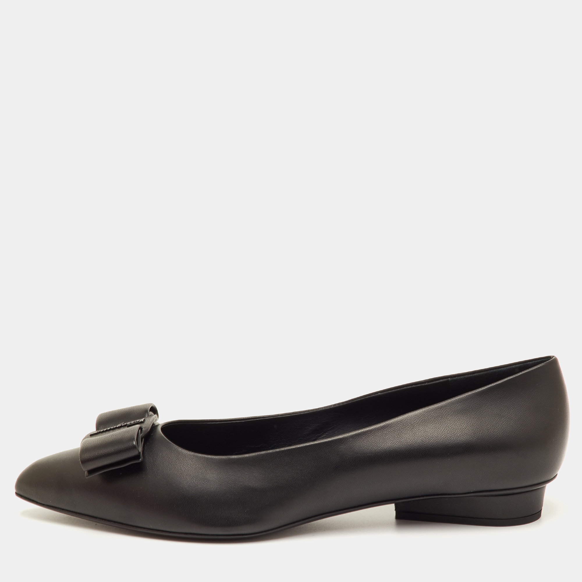 Salvatore Ferragamo Viva Bow Size 41 Black Leather Ballet Flats, Flats - Luxury Closet