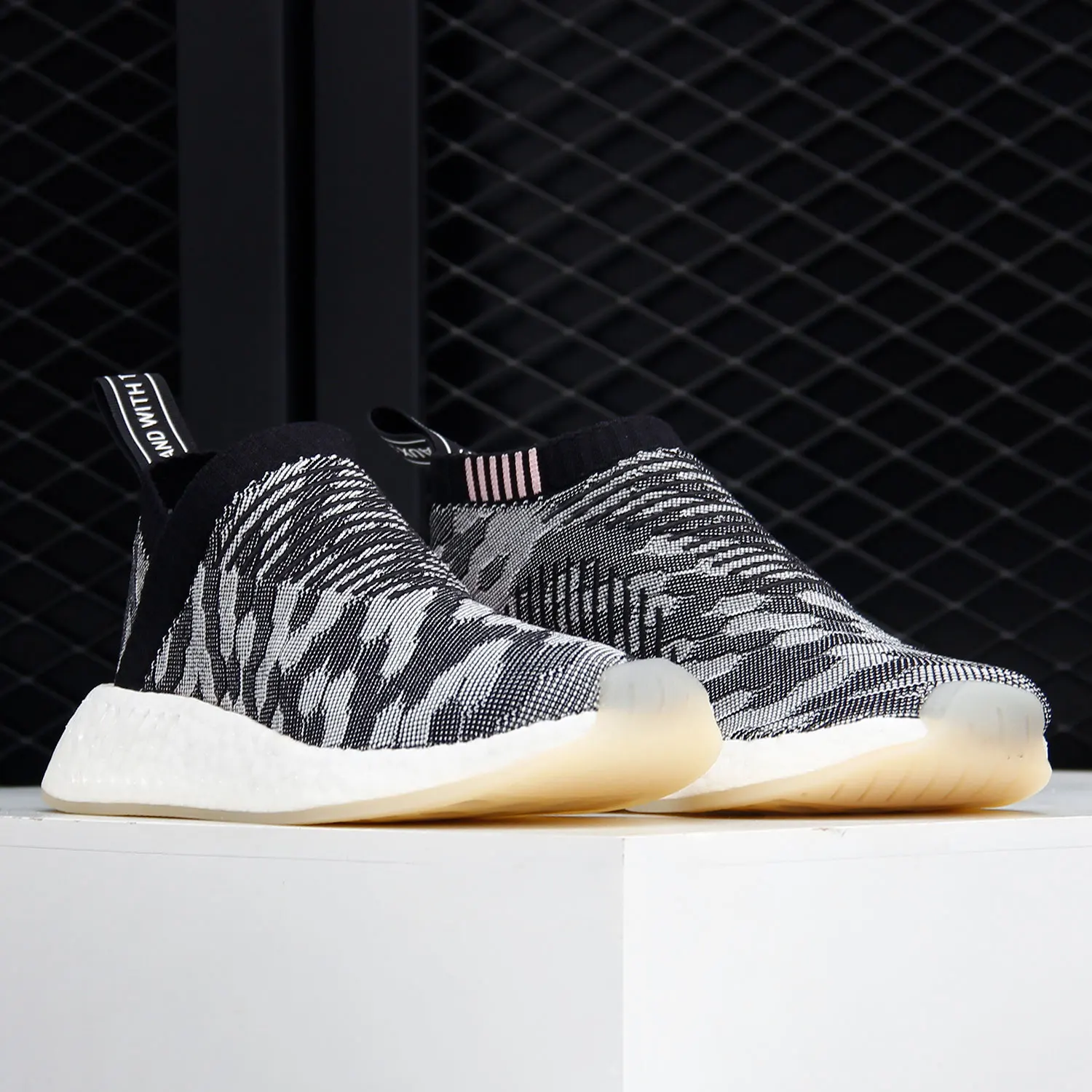 Adidas genuine sports shoes women's seasonal clover comfortable shock-absorbing casual shoes BY9312 - AliExpress Sneakers