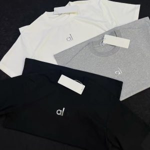 Summer brand fashionable women's T-shirts, new round-neck short-sleeved pure cotton T-shirts, high-end fashionable women's casual T-shirts.