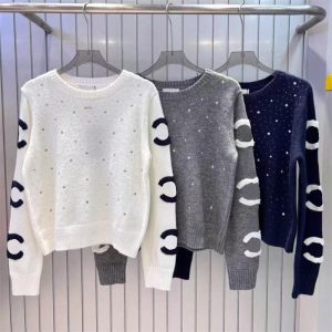 Chic Streetwear for Her Ladies' Short-Sleeved Designer Tee & Oversized Sweater Combo from Size Small to Extra Large S--2XL