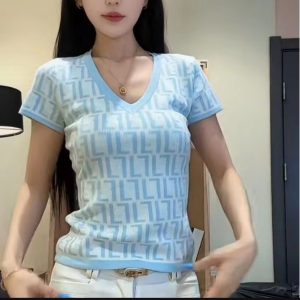 New summer style same as the popular internet celebritys look Korean style letter jacquard V neck slimming short sleeved T shirt sweater