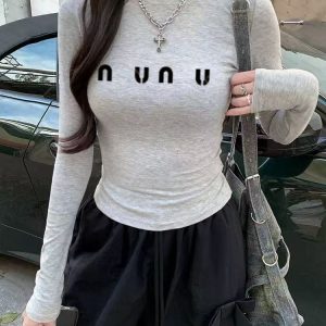 Women's designer letter T-shirt long sleeved basic shirt black and white T-shirt women's clothing classic elastic slim fit top