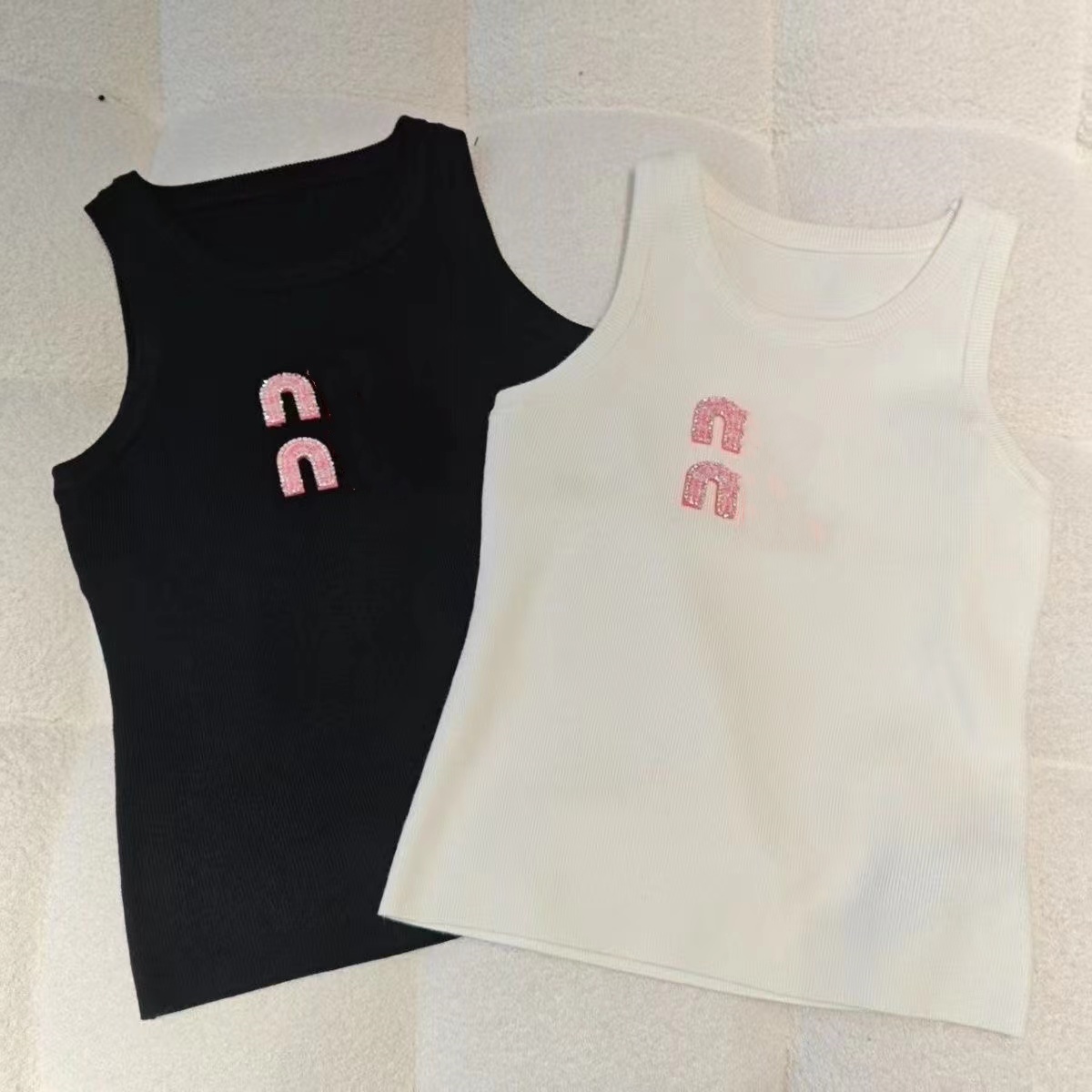 Women's vest designer tank top women tank tops designer luxury vest sleeveless camis pure cotton fashionable knitted camisole tees Women's Sleeveless vests size s-xl