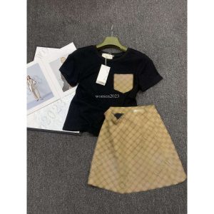 Women skirts suit designer shirt two-piece brand women tshirt set Women T-shirt Fashion logo overskits set vacation letter jacquard skirt 2pcs Jan 14