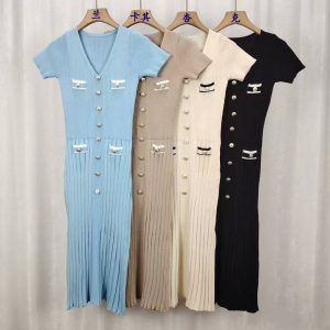 Womens Knitted Short Sleeve Dress Summer Fashion V-neck Casual Long Dress 2024 Elegant Slimming Long Dress 240827