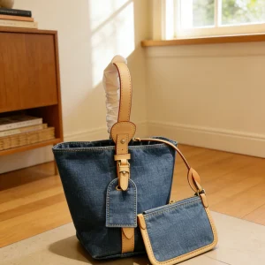 2026 Size: 16x17 cm no box New Model Versatile and Fashionable PU Leather Bag - Durable,High-Quality and Affordable - AliExpress Women's Handbags