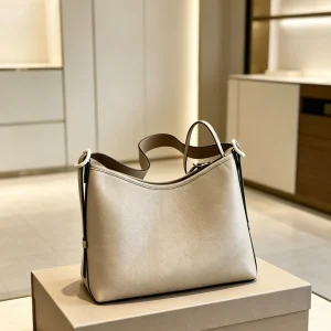 2026 New Women's Handbag Casual Versatile Commuter Shoulder Bag 29cm ZX8717 - AliExpress Women's Handbags