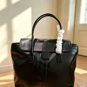 2026 Size: 37x15x33 cm no box New Model Versatile and Fashionable PU Leather Bag - Durable,High-Quality and Affordable - AliExpress Women's Handbags