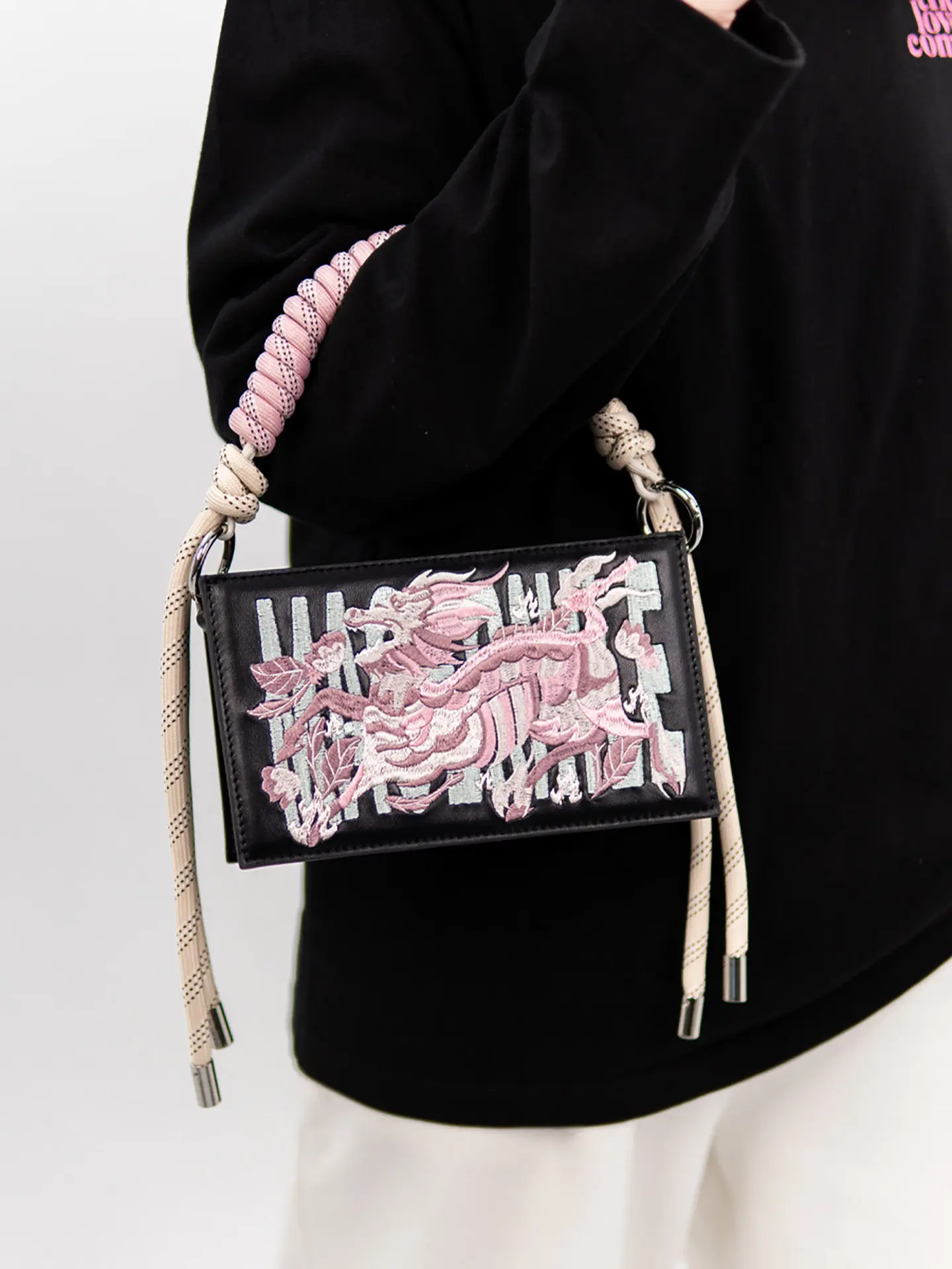 New High-end Women's Handbag, Chinese Style Leather Embroidery Fashion Design Sense Messenger Women's Bag - AliExpress Women's Handbags