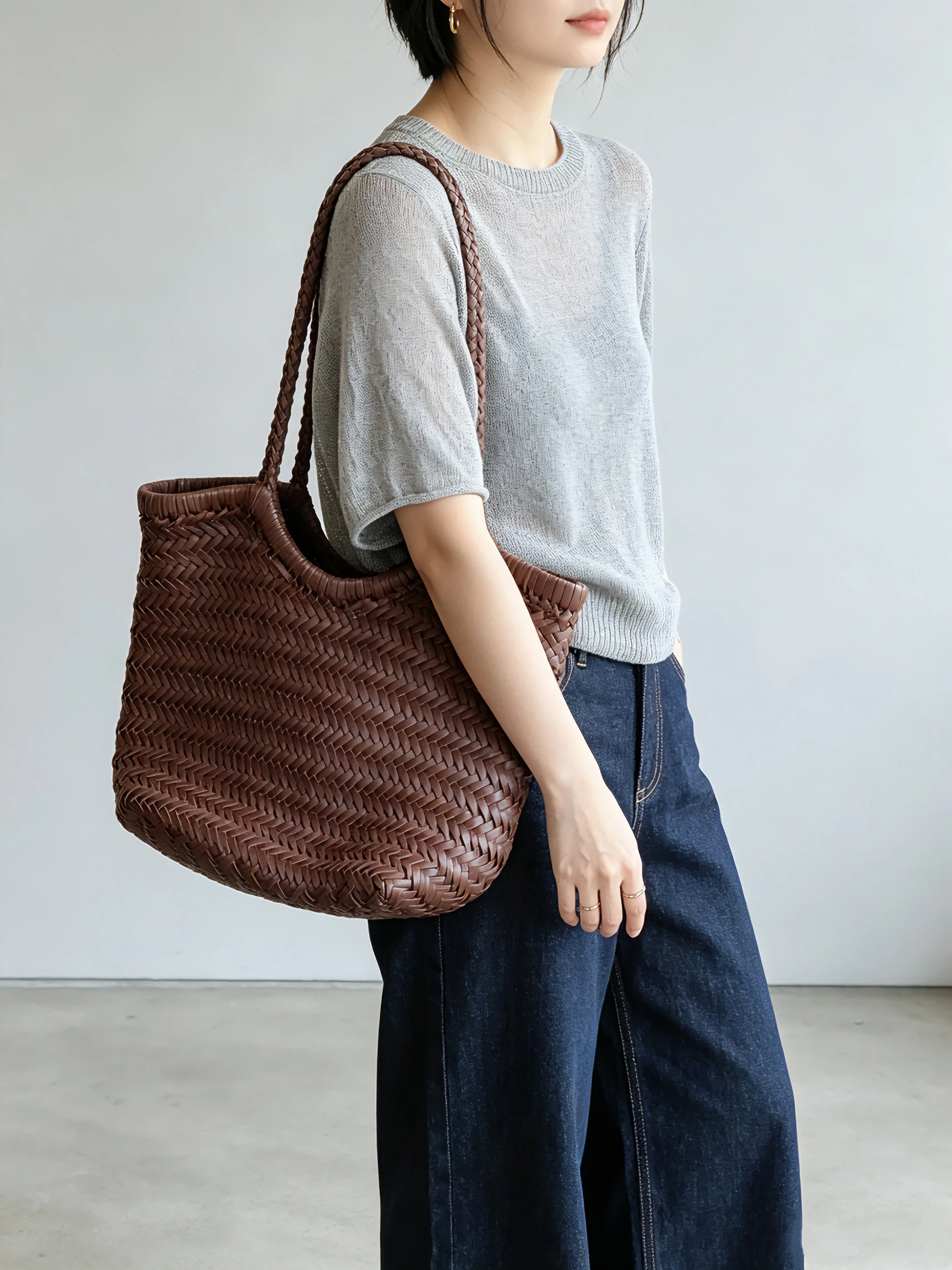 Top-grain vegetable-tanned leather tote bag Spacious French-style niche woven bag Women's handbag - AliExpress Women's Handbags