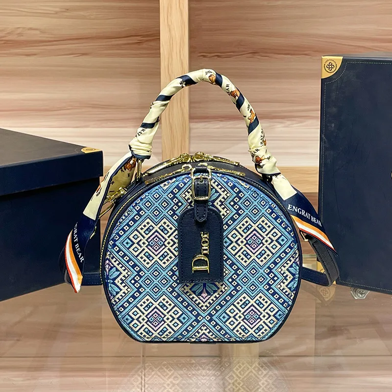 CHEN DIAOLUN Luxury Women's Handbag Creative Designer Fashion Round Shoulder Bag Small Soft Microfiberleather Butterfly Сумка 가방 - AliExpress Women's Handbags