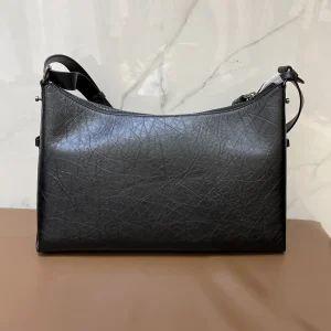 New Autumn/Winter High-Quality Fashionable Casual Handbag For Women  Color: Black Size: 35 X 20 - AliExpress Travel Bags