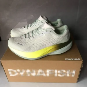 2026 New Sports Shoes Men Women Designer Carbon Plate Running Shoes Unisex Luxury Brand Training Shoe Couples Soft Jogging Shoes - AliExpress Sneakers