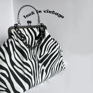 LOST IN VINTAGE Non-woven Zebra Fabric Fermoir Sewing Antique Kiss-lock Metal Frame  Large Purse Big Clutch Large 50x35x16cm - AliExpress Women's Handbags