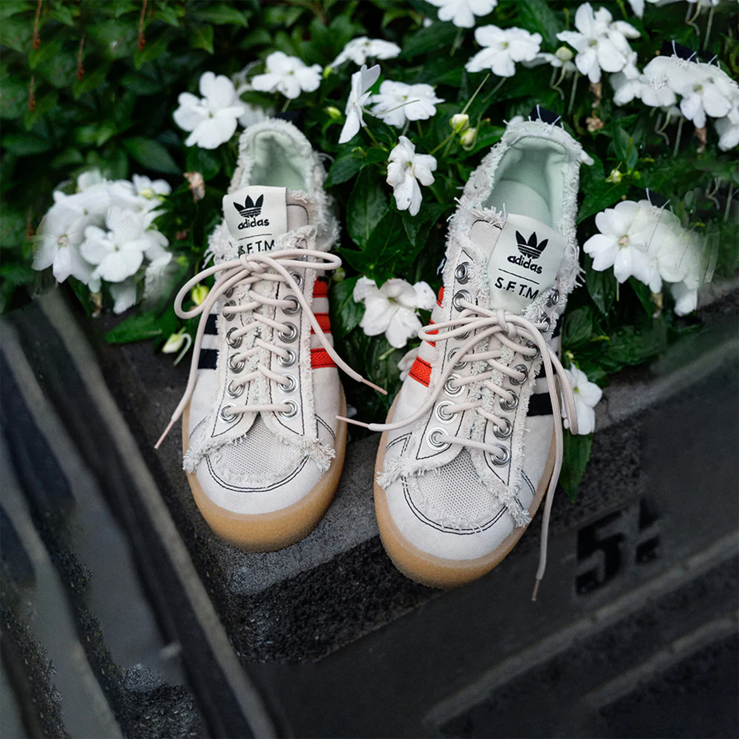 Adidas Authentic Three Leaves Men's Women's Retro Casual Wear-Resistant Sports Sneakers ID4818 - AliExpress Sneakers