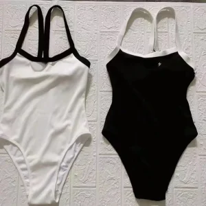 Womens Luxury CC Bikini Set Designer Swimsuit White High Waist Bathing Suit Black Trim Beach Swimwear Summer White Black Trim