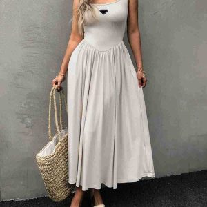 Basic & Casual Dresses designer Long Summer Designer Dress for woman Fashion Elegant and fashion vest with square collar mid waist pleated women clothing RQ8T