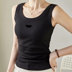 Womens tank designer tshirt Women Knits Top tee Vest Sweater Fashion Designer Vest Sleeveless Breathable Knitted Pullover Womens Sport Tops Jacket Outdoor coats