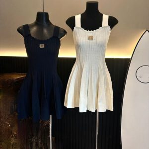 Summer 2025 sexy condole belt of cultivate one's morality dress high quality knitting skirt waist pleated skirt