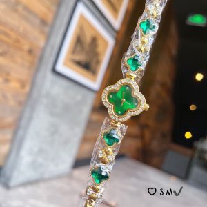 Fashion Versatile Women Four Leaf Clover Bracelet Watch Popular Quartz Diamond Fashion Green Watch Designer Casual Wristwatch #598