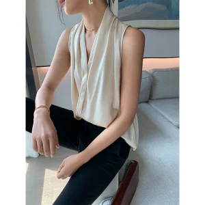 KARFELY 19 Momme Silk Elegant Fashionable Sleeveless Neck Hanging Shirt Base Layer Top Women's Straight Cut V-Neck Breathable - AliExpress Shirts & Blouses
